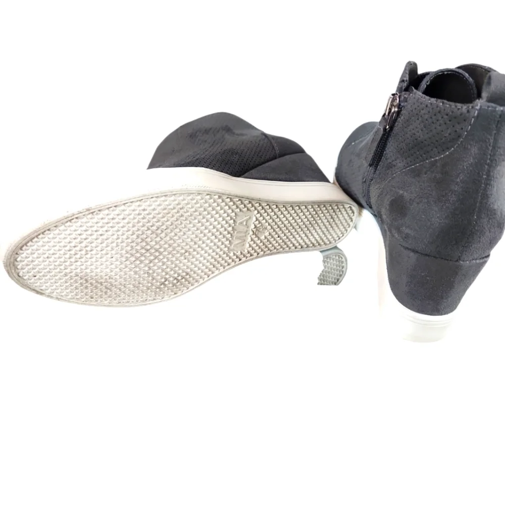 MIA, Women's Gray wedge boots, with zipper, Sz 7 1/2. - Picture 4 of 7